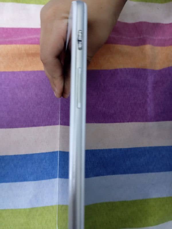 tab selling good battery only side button need yo repair 2