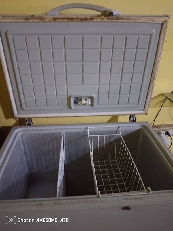 Dawlance Freezer Good Condition Out class Colling 1