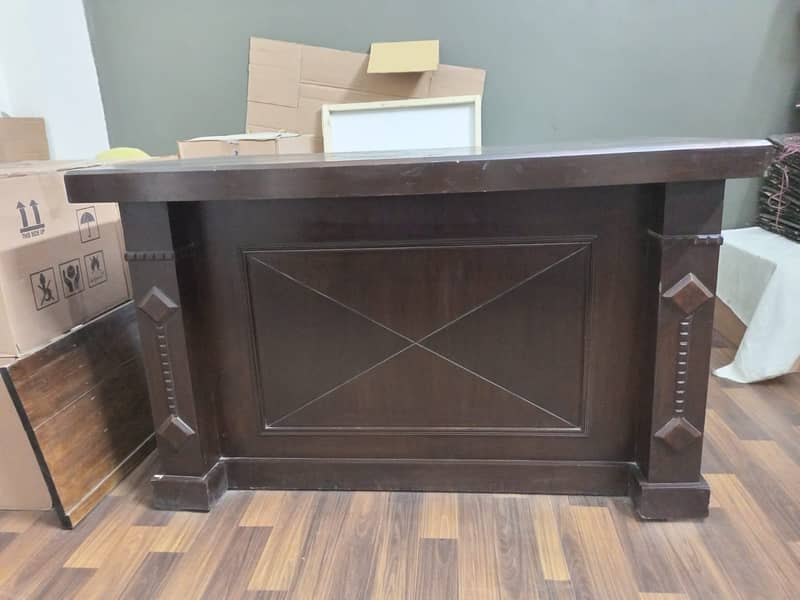 Wooden Office Table | Excellent Condition 0