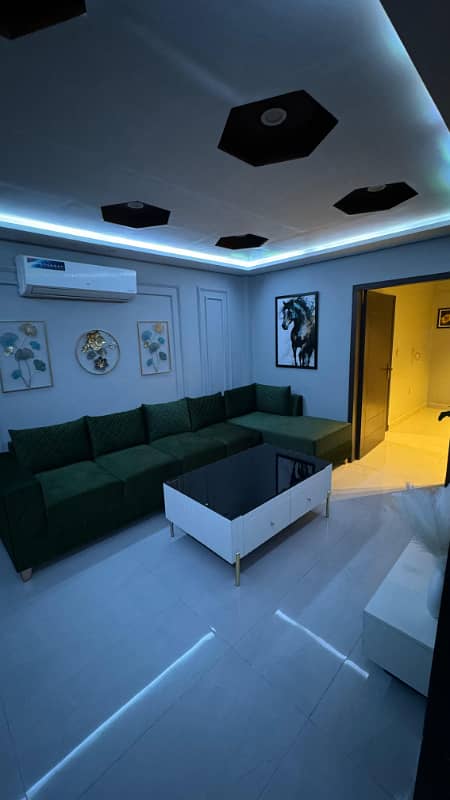 1 Bedroom VIP Full furnish flat per day available in Bahria town Lahore 3