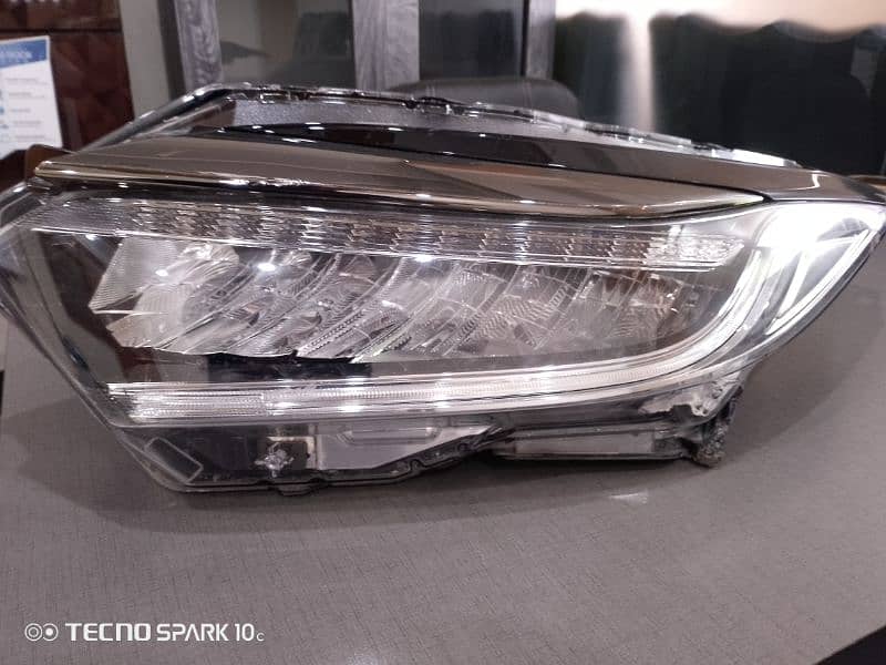 lift side head light Honda vezzal rs 2019 1