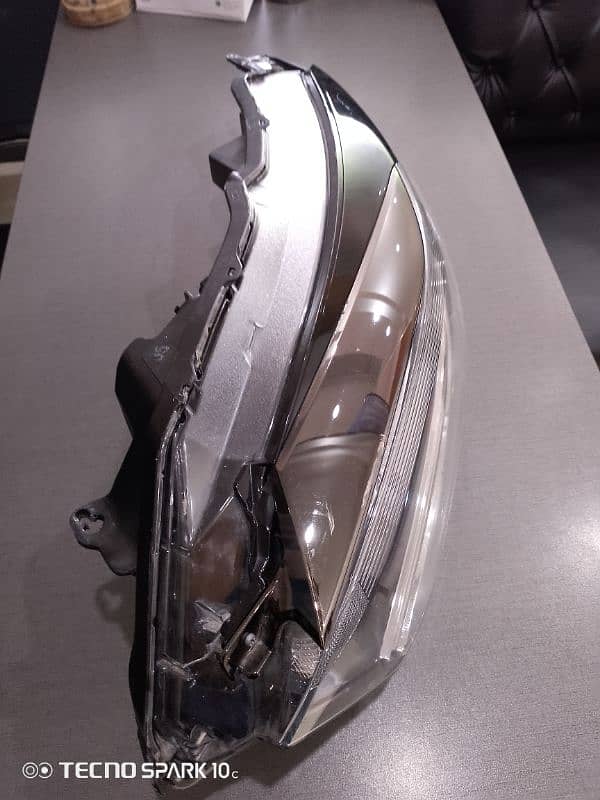 lift side head light Honda vezzal rs 2019 4