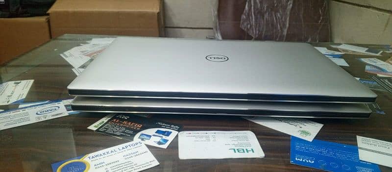 DELL XPS 11