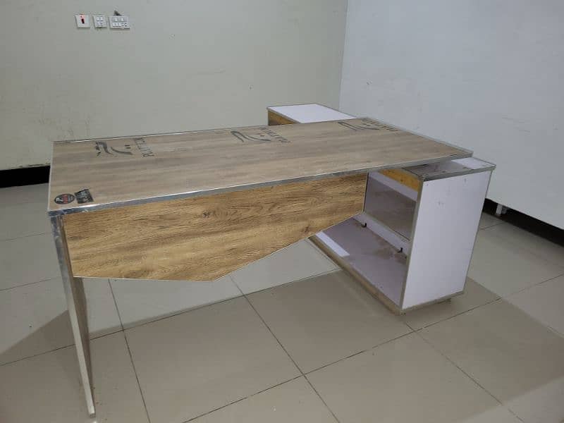 Office table (Fancy) premium quality 3