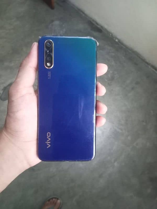 urgent sale vivo s1 1