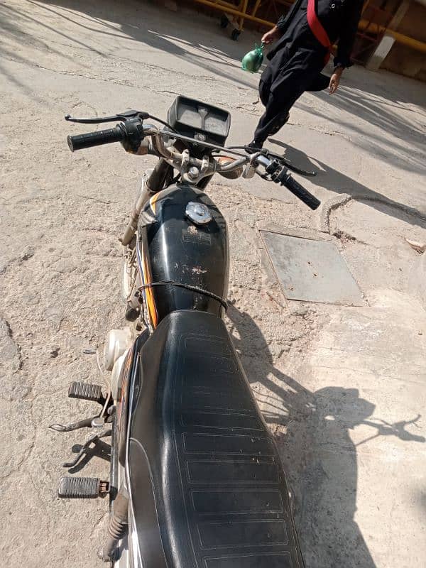 Honda 125 Sukkur number 3