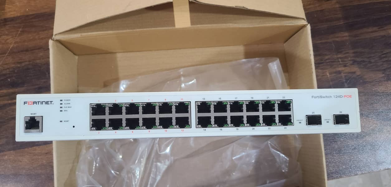 Fortinet FS-124D-POE Forti-Switch PoE managed Branded Used (With Box) 4