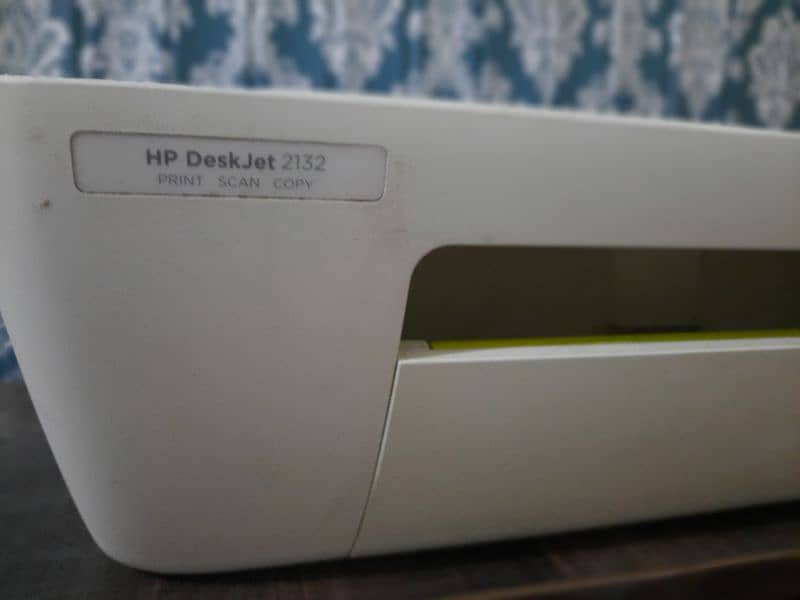 Hp Desk Jet 2132 Colour Printer with scanner 0