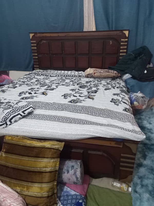 duble bed with metres for sale urgently 1