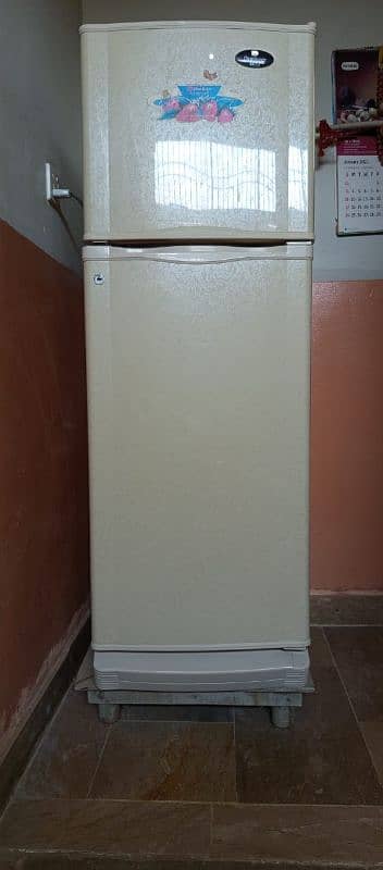 Genuine dawlance Fridge in used,well maintained nd excellent condition 11