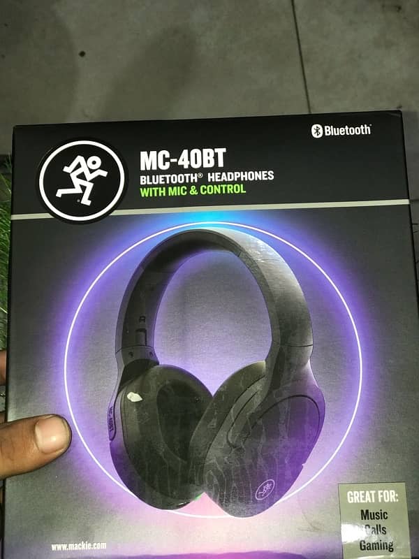 MC. 40BT. bluetooth,headphones 2