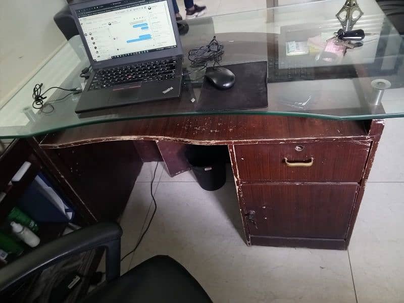 2 Office Tables are available for Sale 3