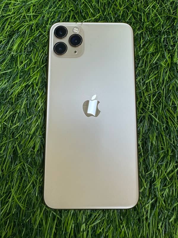 iPhone 11 Pro Max 1