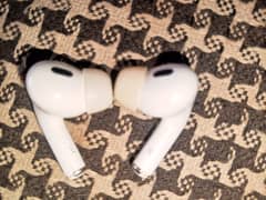 Original Apple Airpods Pro 2024 for sale