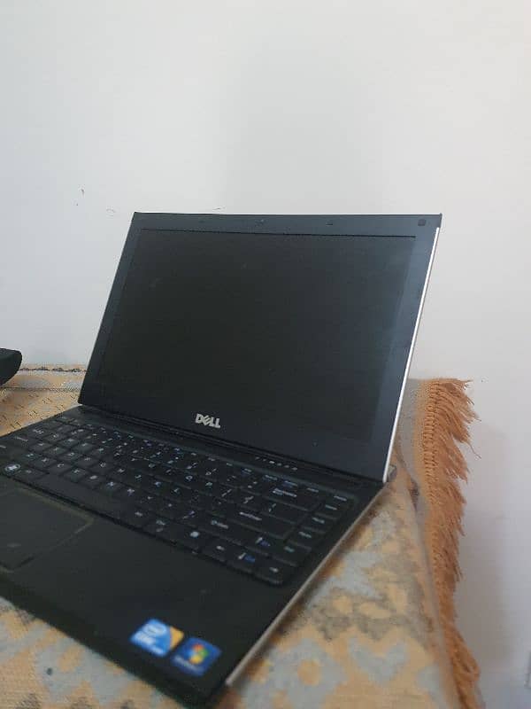 I core 5 1st generation laptop 0