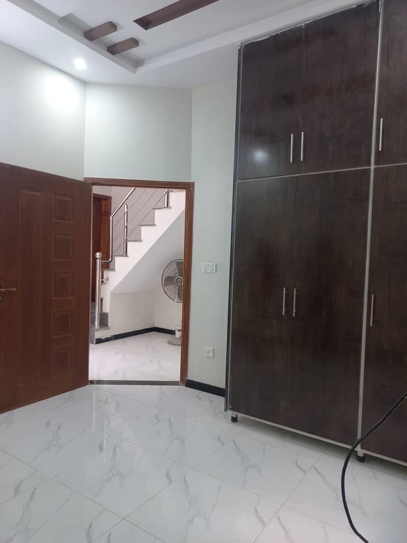 10 Marla Upper Portion Available For Rent 2