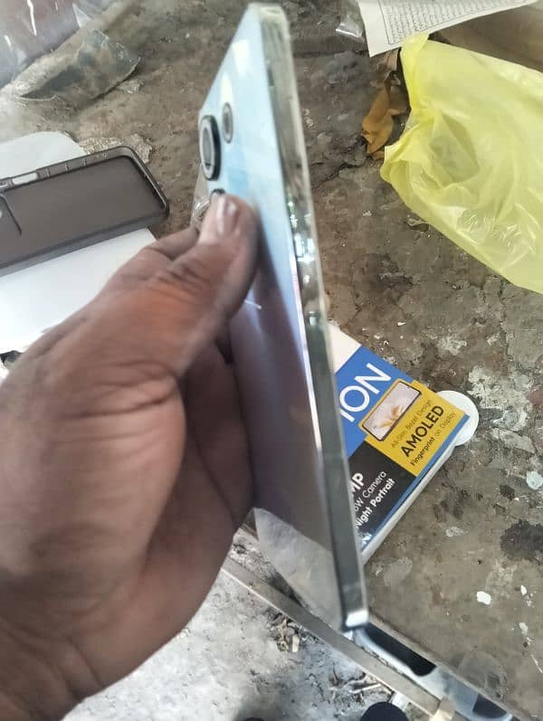 Tecno camon 20 8gb 256gb 3