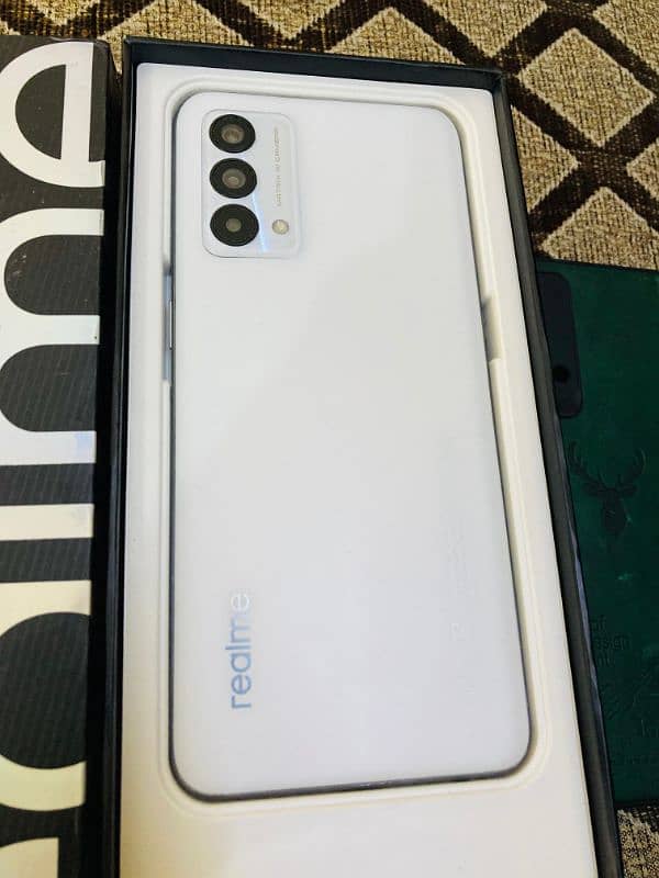 realme gt master adition 8+8/256 with box 1