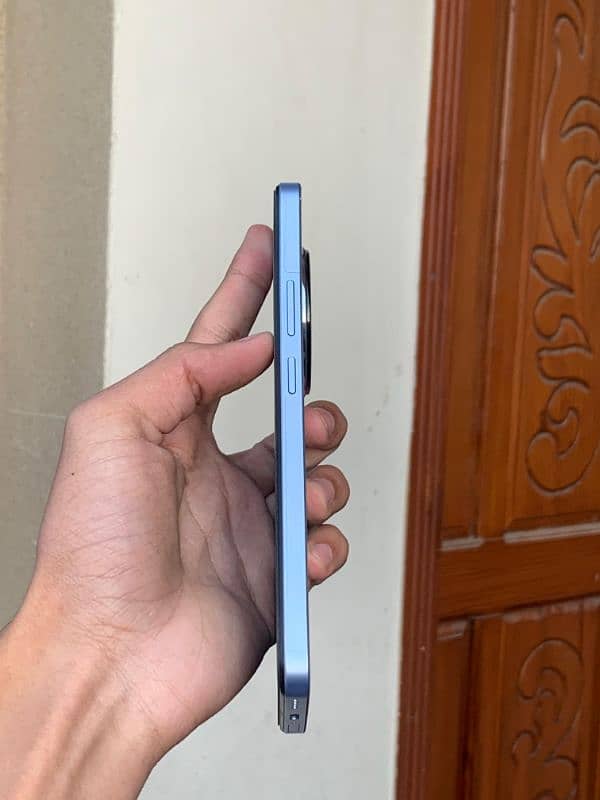 realme 12 6