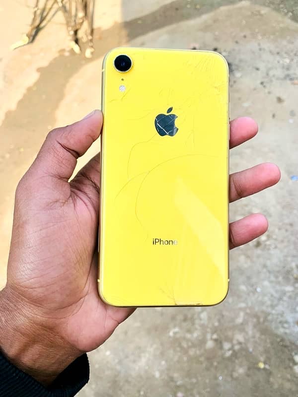 iPhone XR 64GB Non pta 03095223360 Call 1