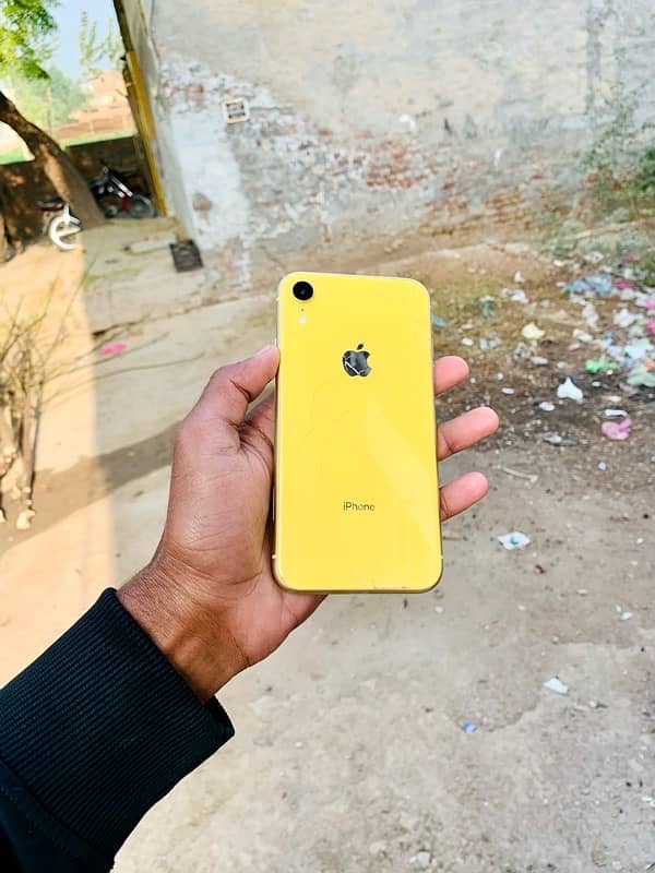 iPhone XR 64GB Non pta 03095223360 Call 2