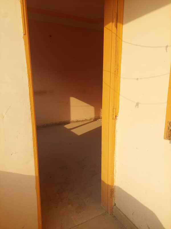 Flat for sale 100sq yard in main road Allah wala town korangi crossing 6