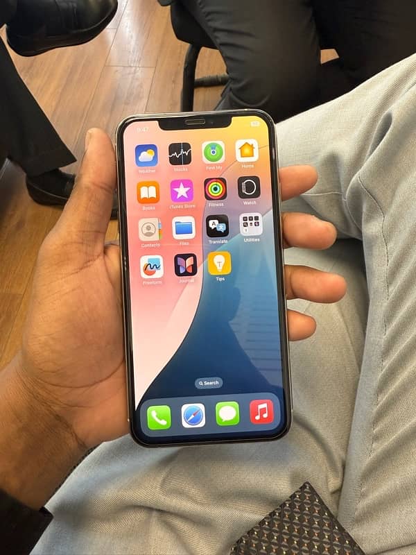 Iphone 11 pro max Pta Approved 1