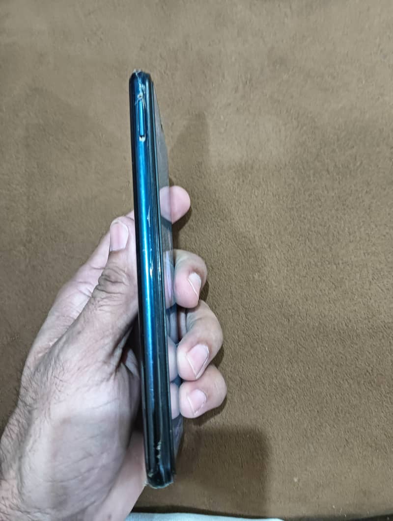 Vivo y11 4