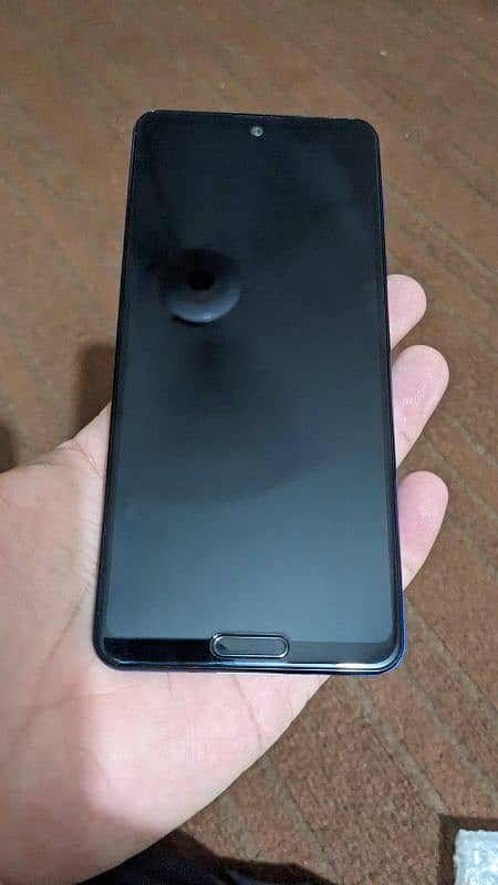 Aquos R5g 12/256 1