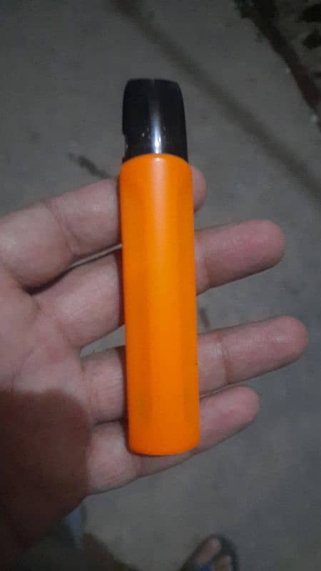 mt go pod by caliburn. . vape 0