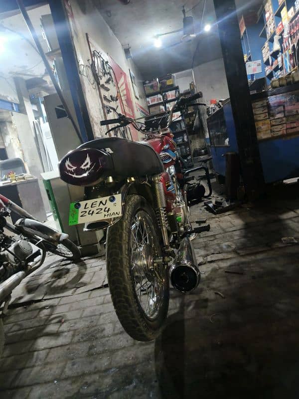 Honda 125. . . . urgent sale full modified. . . . 2