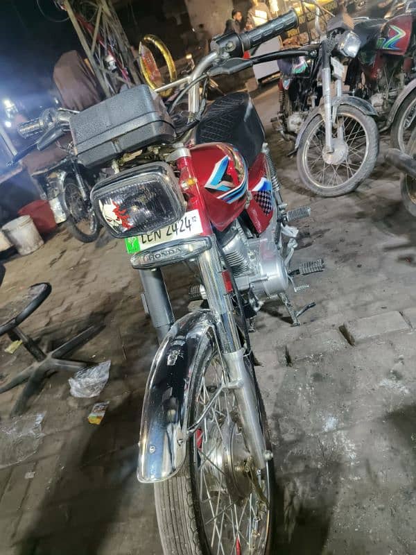 Honda 125. . . . urgent sale full modified. . . . 3