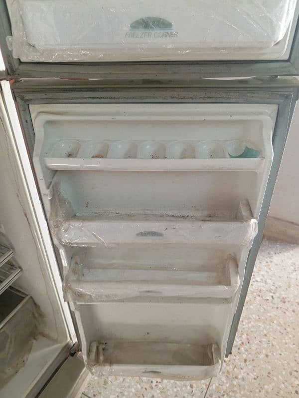 Dawlance Refrigerator Available 7