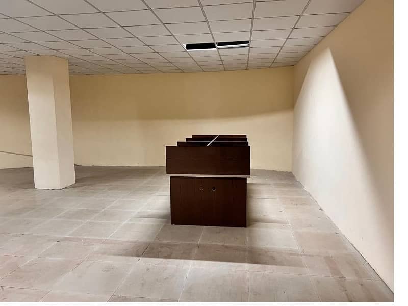 Investment Corridor And Builders Proudly Offer Area 1200 Square Feet Corporate Office Available For Rent in Main Boulevard Road Gulberg 3 Lahore 1