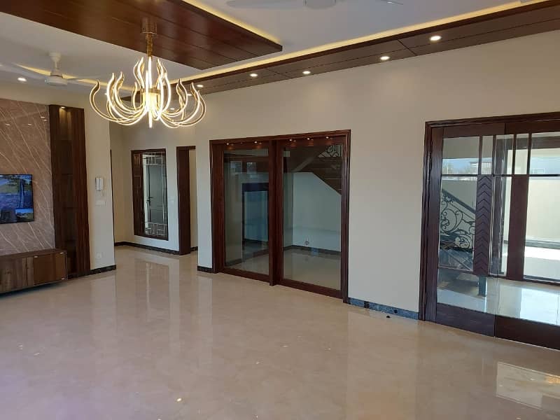 1 KANAL Brand New LUXURY House With ACs Installed Available For Sale In DHA Phase 7 , Lahore 6