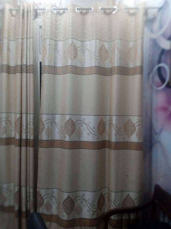 beautiful curtain available 0