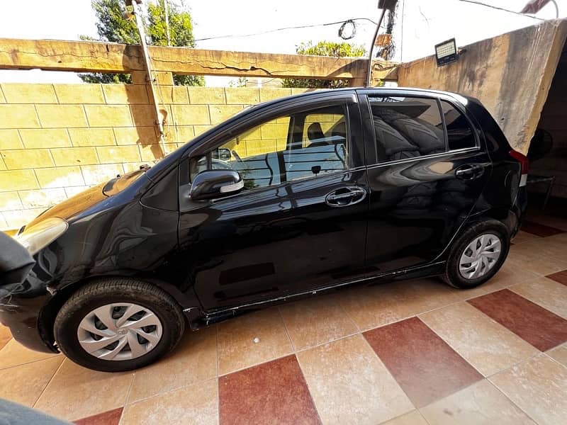 Toyota Vitz 2009 1