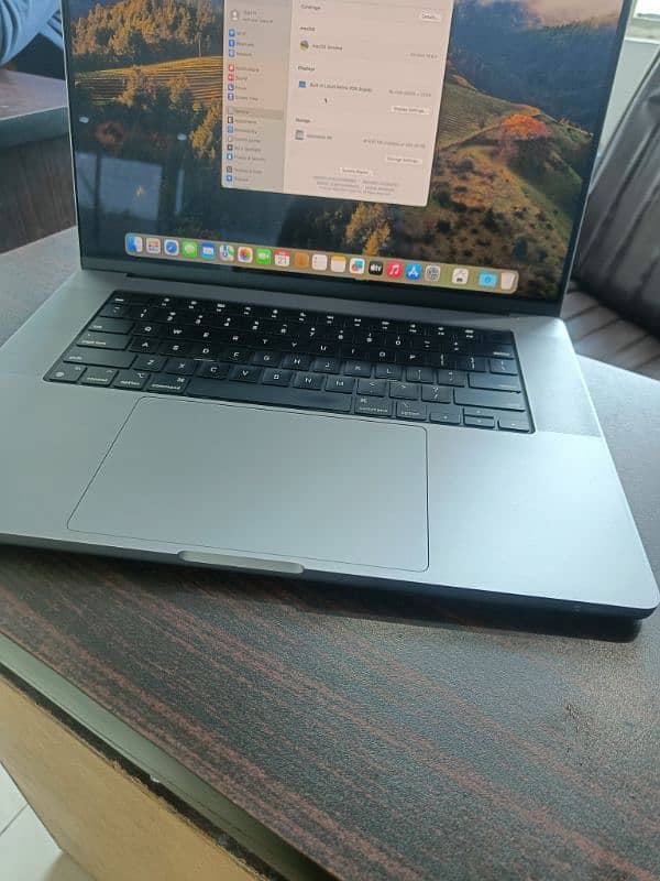 apple MacBook pro M1 16 inch,16 gb 512 SSD in good condition 1