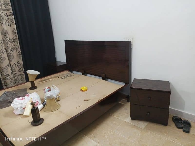 King size bed with side tables and dressing table without mattress. 3