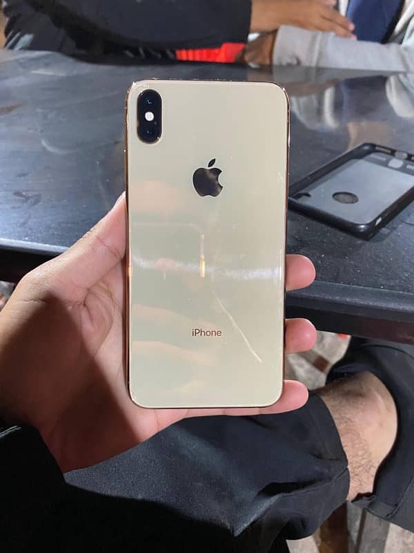 Iphone Xs max 64 Gb Non Pta-Factory Unlocked ( Golden Colour ) 0