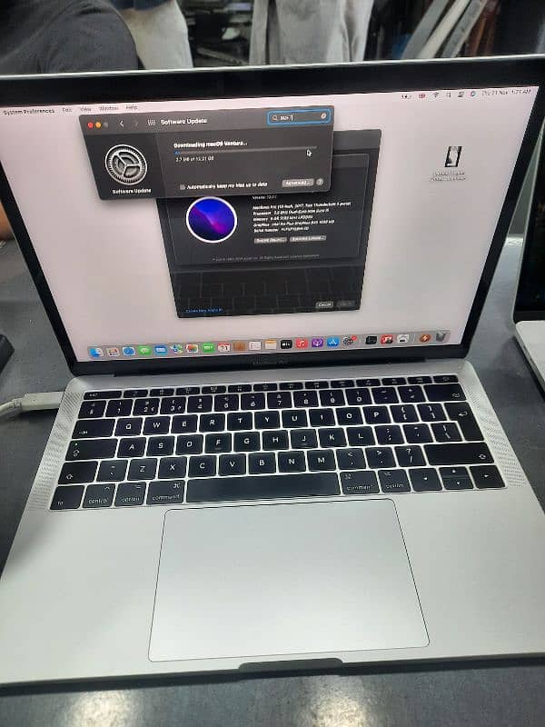 Apple Macbook pro 2017 7