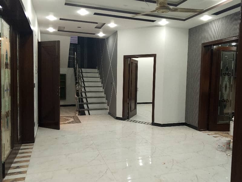 10 Marla New House On 60 Feet Road ( Corner + Facing Park ) In Gulshan e Lahore Society 22