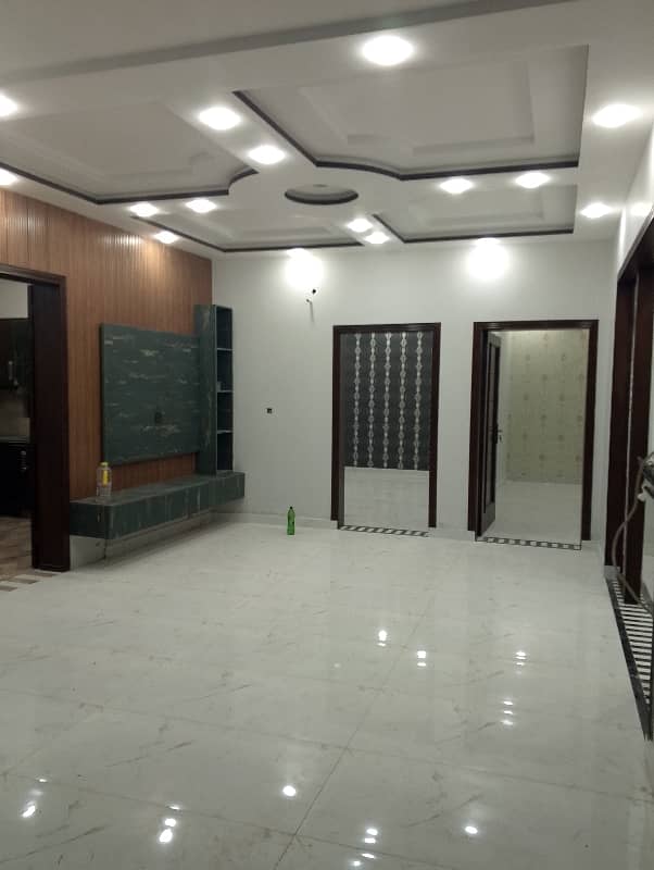 10 Marla New House On 60 Feet Road ( Corner + Facing Park ) In Gulshan e Lahore Society 37