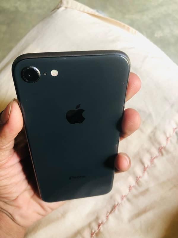 IPHONE 8 64 GB Factory unlocked Geniun set whatapp 03007464143 2