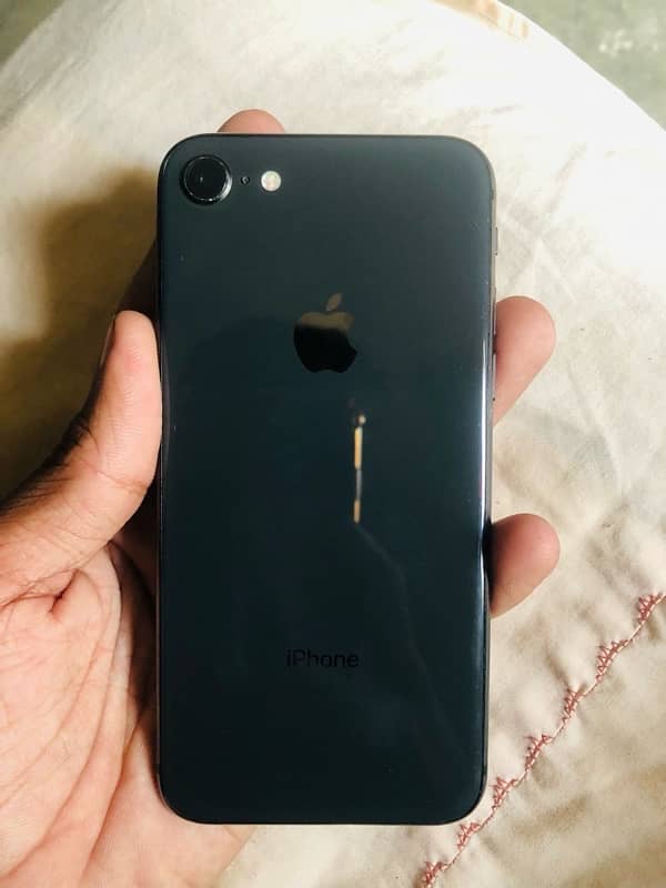 IPHONE 8 64 GB Factory unlocked Geniun set whatapp 03007464143 3