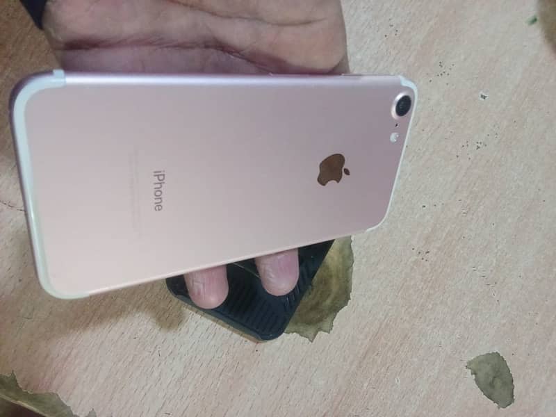 I phone 7 128 gb baapass 0