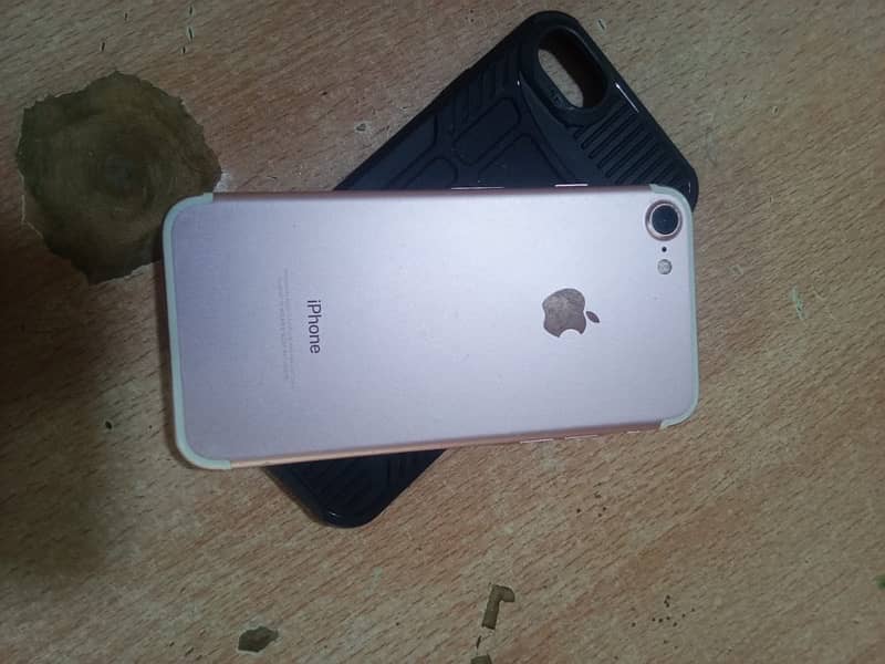 I phone 7 128 gb baapass 2