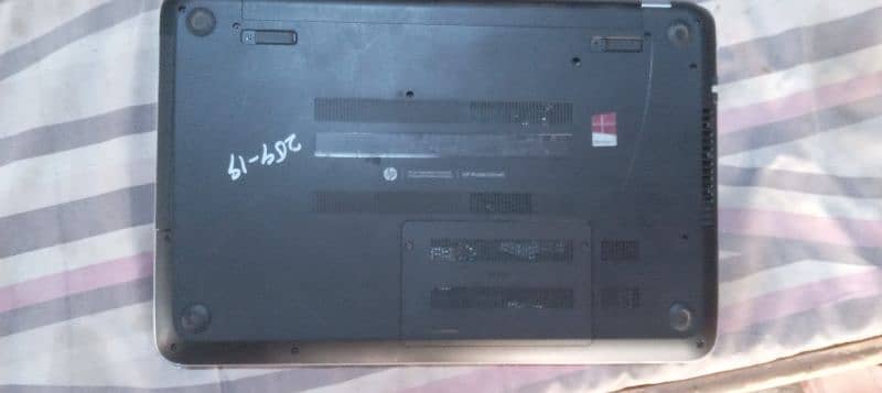 Hp laptop 8 gb ram 500gb head 3