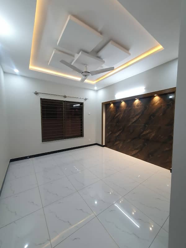 7 Marla Brand New Upper Portion for rent in G-13 1