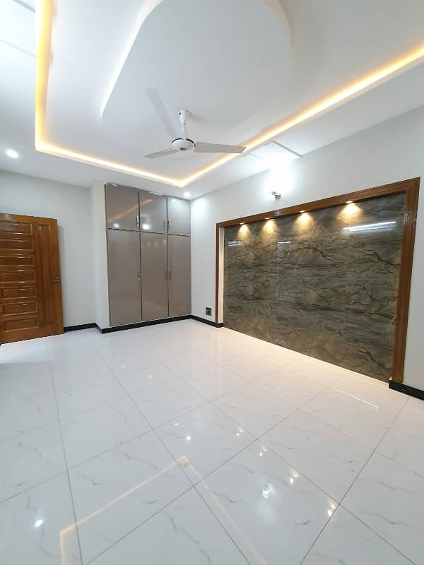 7 Marla Brand New Upper Portion for rent in G-13 7